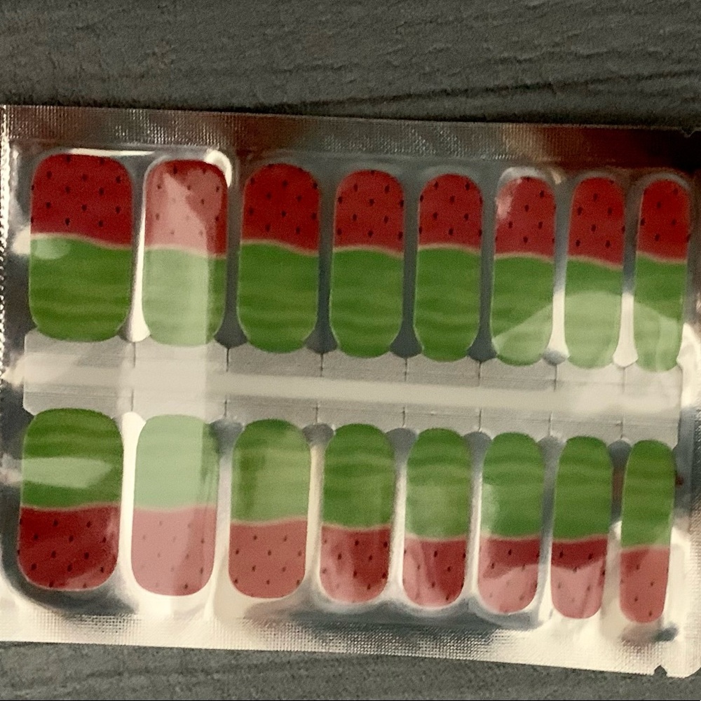 New Lovely Hello Nail Strip Set - Watermelon